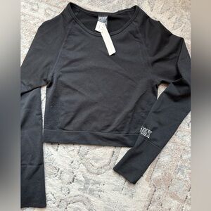 VS PINK black cropped work out top